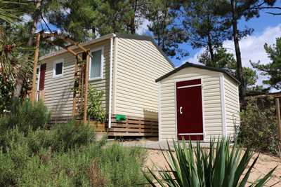 Abri de jardin pour mobil-home