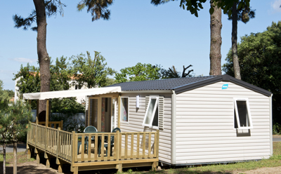 Mobil-home sur parcelle camping